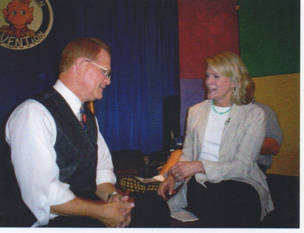 Mark Wade interviewing Candice Bergen on the ConVENTion stage